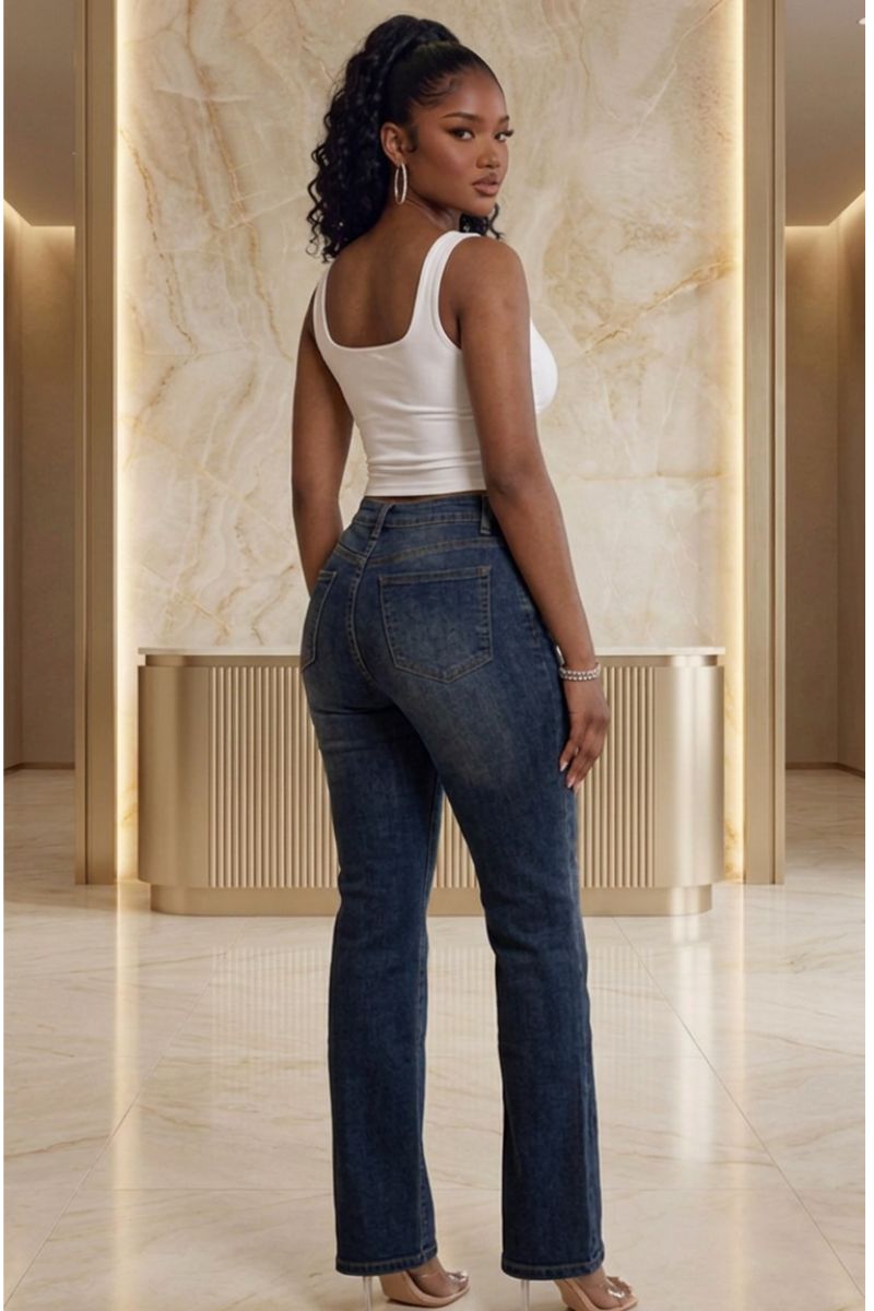Vintage Chic Flare Jeans