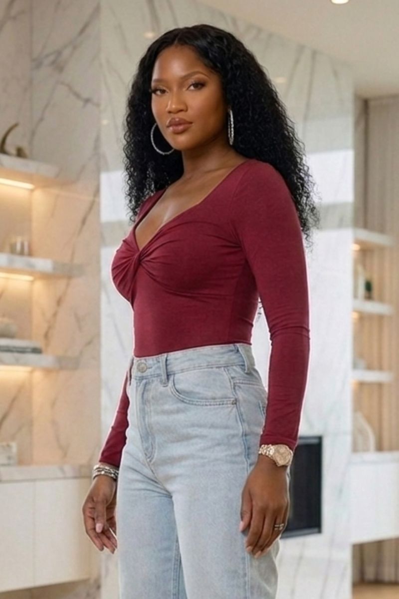 Fitted long-sleeve red top